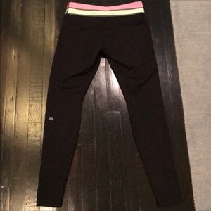 Lululemon wunder reversible leggings!